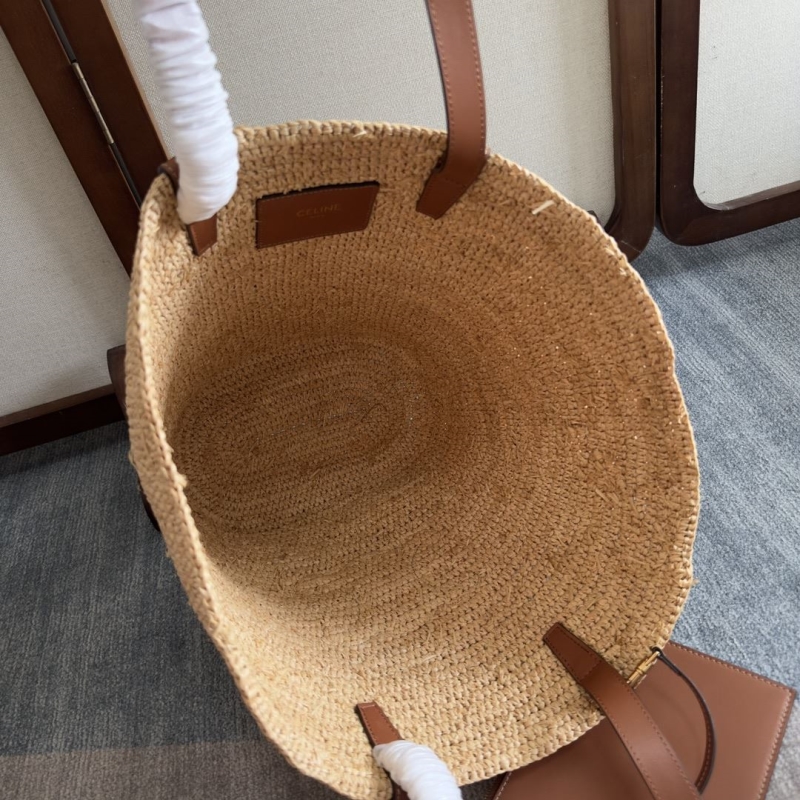 Ce1i*e bucket bags